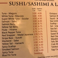 Photo prise au MoMo Sushi par Amy K. le12/22/2019
