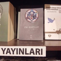5/11/2016에 Ali B.님이 Melek Yayınları에서 찍은 사진