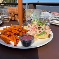 Foto scattata a Pier 701 Restaurant &amp;amp; Bar da Dellz il 9/21/2020