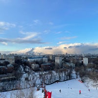 Photo taken at Горнолыжные склоны by Nataash L. on 3/17/2021