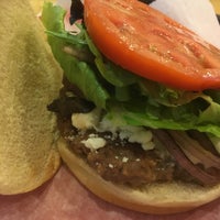 5/26/2017에 Saad K.님이 Tallgrass Burger에서 찍은 사진