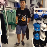 Adidas @ Orchard Gateway - Clothing 