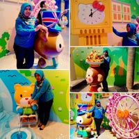 Photo taken at Hello Kitty Adventure by Nelly E. on 12/3/2015