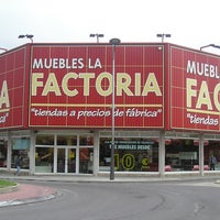Photo taken at Muebles La Factoría by Colchones.es T. on 8/26/2013