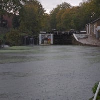 Photo taken at Old Ford Lock (Regent&amp;#39;s Canal) by Sofia K. on 11/6/2022