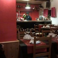 Foto tirada no(a) L&amp;#39; Artista por A H. em 2/7/2015