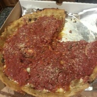 4/21/2013 tarihinde Kelsey D.ziyaretçi tarafından Trilogy Pizza'de çekilen fotoğraf