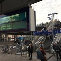 Photo taken at Freiburg (Breisgau) Hauptbahnhof by David L. on 12/13/2016