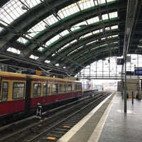 Photo taken at Gleis 8/9 (S-Bahn) by David L. on 3/29/2018