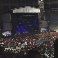 Photo taken at Pearl Jam - Lightning Bolt Tour - Rio de Janeiro by Daniella R. on 11/22/2015