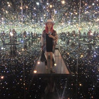 Yayoi Kusama S Infinity Mirrored Room At The Broad Bunker