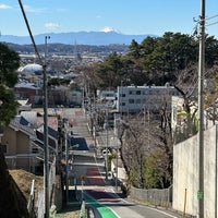 Photo taken at Okamoto Fujimi-zaka Hill by So N. on 12/25/2022