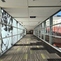 Photo taken at Downtown Des Moines Skywalk by Todd V. on 7/18/2018