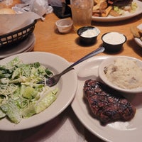 Photo taken at Texas Roadhouse by Abbey P. on 8/6/2022