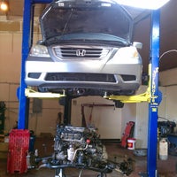 รูปภาพถ่ายที่ Everything Automotive Repairs โดย Everything Automotive Repairs เมื่อ 9/17/2013