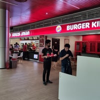 Photo taken at Burger King by Agayev M. on 8/15/2019