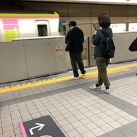 Photo taken at Nagahori Tsurumi-ryokuchi Line Nishinagahori Station by taka🥂 on 4/10/2023