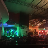 Foto diambil di Epoca Bar Restó oleh Oscar G. pada 3/13/2016