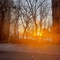Photo taken at Brooklyn Heights Promenade by Jen M. on 4/16/2024