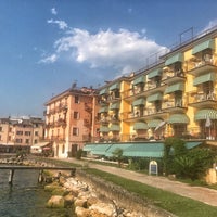 Foto tirada no(a) Hotel Nettuno Brenzone por Vasek S. em 7/7/2017