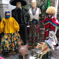 Foto tirada no(a) La Esquina, Museo del Juguete Popular Mexicano por Furuya T. em 4/25/2022
