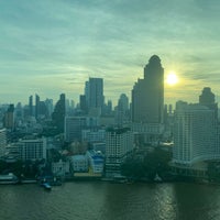 Photo taken at The Peninsula Bangkok by Jongseo K. on 11/8/2023
