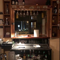 รูปภาพถ่ายที่ Uncle Bucks Restaurant &amp;amp; Bar โดย Ryan เมื่อ 5/18/2019