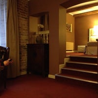 Das Foto wurde bei Merchant&amp;#39;s House Hotel von Gemma am 11/3/2013 aufgenommen