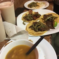 11/8/2016에 Gerardo L.님이 El Buen Taco de Cecina에서 찍은 사진