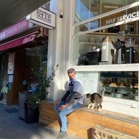 10/21/2021 tarihinde Seden S.ziyaretçi tarafından Rafine Espresso Bar'de çekilen fotoğraf