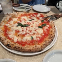 Photo taken at L&amp;#39;Antica Pizzeria da Michele by Maria U. on 7/25/2023