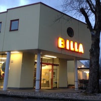 รูปภาพถ่ายที่ BILLA โดย Philip J. เมื่อ 2/2/2013