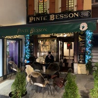 Photo taken at Pinte Besson by Marcelo W. on 12/28/2019