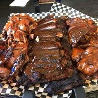 Photo taken at Smokey&amp;#39;s Bar-B-Que by Lukas S. on 9/10/2017