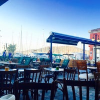 Foto tirada no(a) Port Restaurant por Yasemin em 9/11/2015