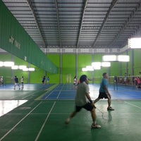 Photo taken at T-SMASH Badminton Sport Club by YoON ^. on 10/24/2013