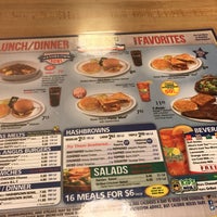 Photo taken at Waffle House by Frazzy 626 on 2/22/2017