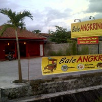 Review Bale Angkring