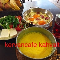 Foto diambil di Kervan Cafe oleh İsmail Ö. pada 2/7/2018