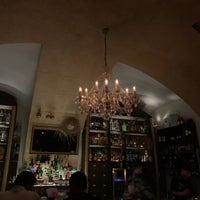 Foto diambil di SPIN Cocktail Bar oleh Olaf S. pada 10/10/2019