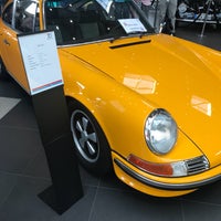 Снимок сделан в Porsche Zentrum Wuppertal пользователем Olaf S. 9/9/2018