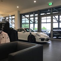 8/18/2017 tarihinde Olaf S.ziyaretçi tarafından Porsche Zentrum Wuppertal'de çekilen fotoğraf