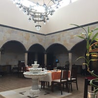 Photo prise au Nevşehir Konağı Restoran par SEDA 👸🏻 A. le12/7/2016