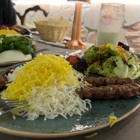Das Foto wurde bei Shiraz Restaurant Darmstadt von GiTi am 8/25/2022 aufgenommen