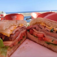 Foto tirada no(a) Restaurante Praia dos Reis Magos por Emanuel V. em 10/14/2015