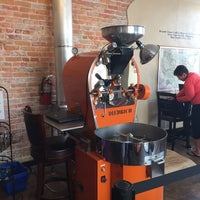 8/22/2017 tarihinde TK B.ziyaretçi tarafından Big Creek Coffee Roasters'de çekilen fotoğraf