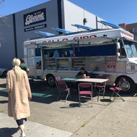 Photo taken at El Gallo Giro (Taco Truck) by Zach K. on 9/19/2018