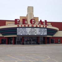 Regal Round Lake Beach Stadium 18 Movie Theatre