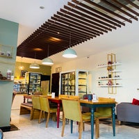 Foto diambil di ChefMade Chocolatier &amp;amp; Coffee House oleh bRc pada 7/23/2023