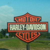 Foto scattata a Four Rivers Harley-Davidson da Eric L. il 7/20/2013